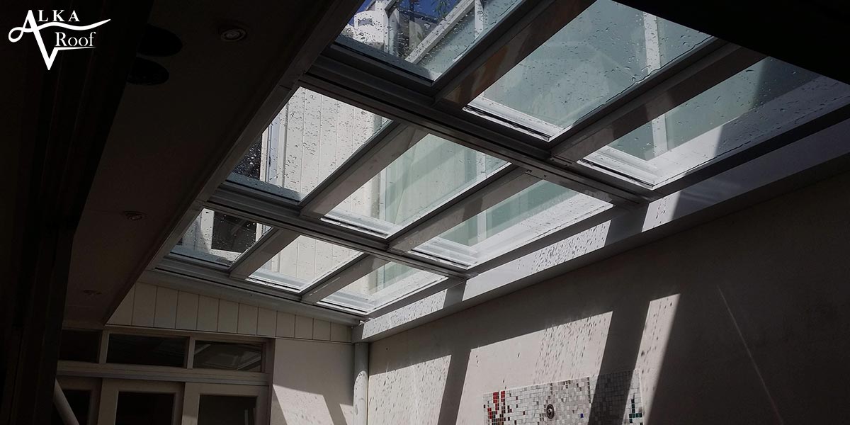 عکس سقف متحرک حیاط خلوت