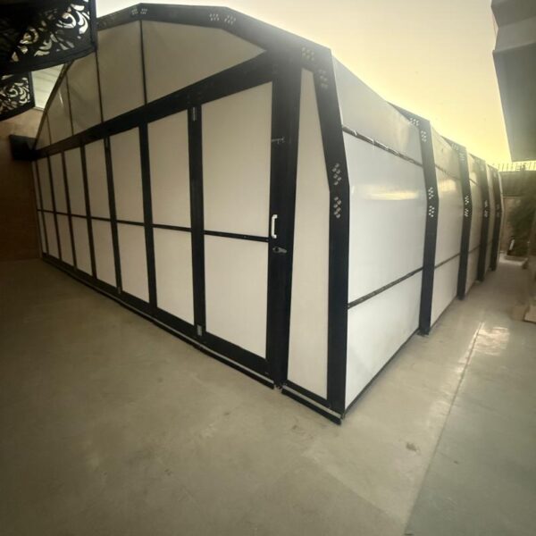 سقف متحرک استخر پلیکربنات