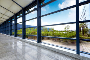 پنجره گیوتینی