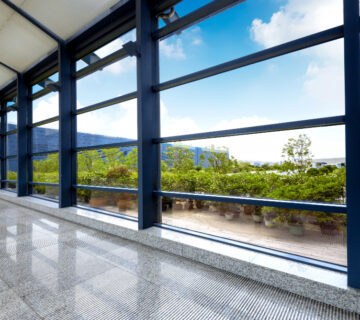 پنجره گیوتینی