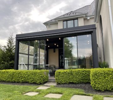 پنجره گیوتینی خانه و ویلا